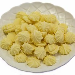 Custom Chocolates Chocolates - Milk, Dark & White White Chocolate Buds Whirls