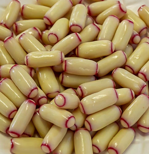 Fyna Confectionery Licorice / Aniseed White Chocolate Raspberry Bullets