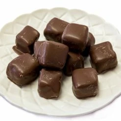 Sunshine Confectionery Candy, LOLLIES & Confectionery Honeycomb Milk Chocolate 150g