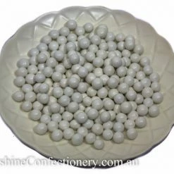 Lolliland White-Coloured Lollies White Chocolate Pearls 300g