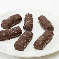 Ricci Licorice / Aniseed Black Licorice Short Twists Coated In Milk Chocolate