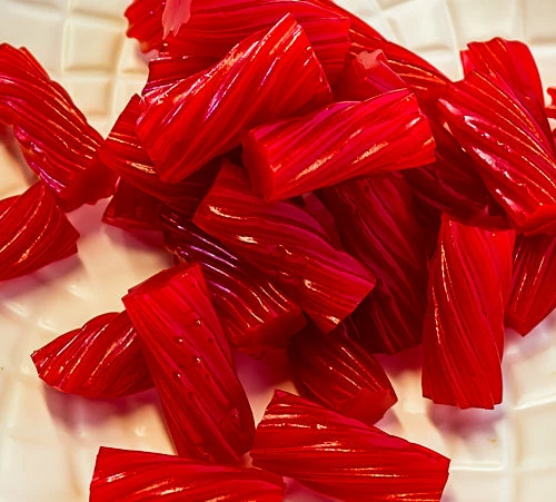 Fini Strawberry Licorice Twists Licorice / Aniseed