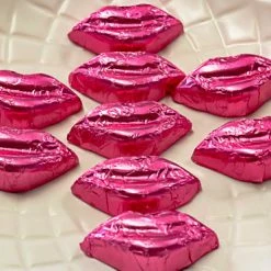 Chocolate Gems Chocolates - Milk, Dark & White Kisses - Milk Chocolate Lips In Pink Foil 5kg