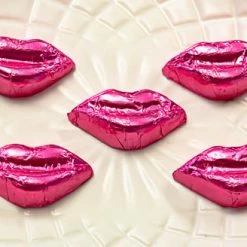 Chocolate Gems Chocolates - Milk, Dark & White Kisses - Milk Chocolate Lips In Pink Foil 5kg