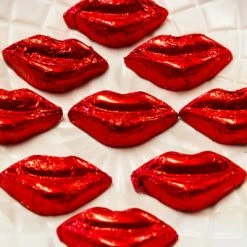 Chocolate Gems Kisses - Milk Chocolate Lips In Red Foil 400g