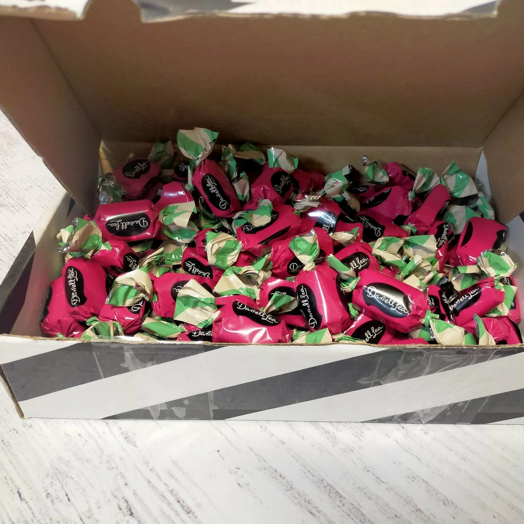 Sunshine Confectionery Outlet Peppermint Cream Chocolates - Darrell Lea 1kg MINTS & Mint-Flavoured Lollies