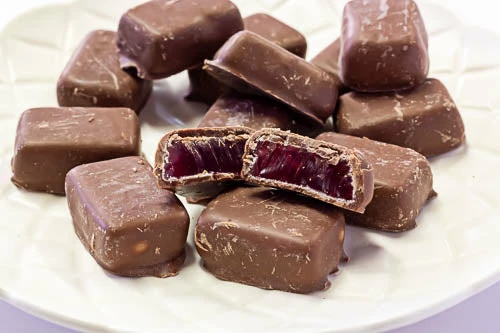 Colonial Confectionery Old Aussie Favourites & Classic Retro Lollies Milk Chocolate Turkish Delight